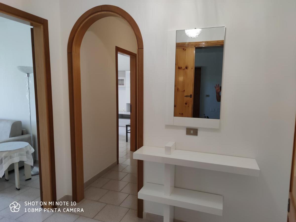 Casa Di Gigi- Comodo Appartamento In Галатіна Екстер'єр фото